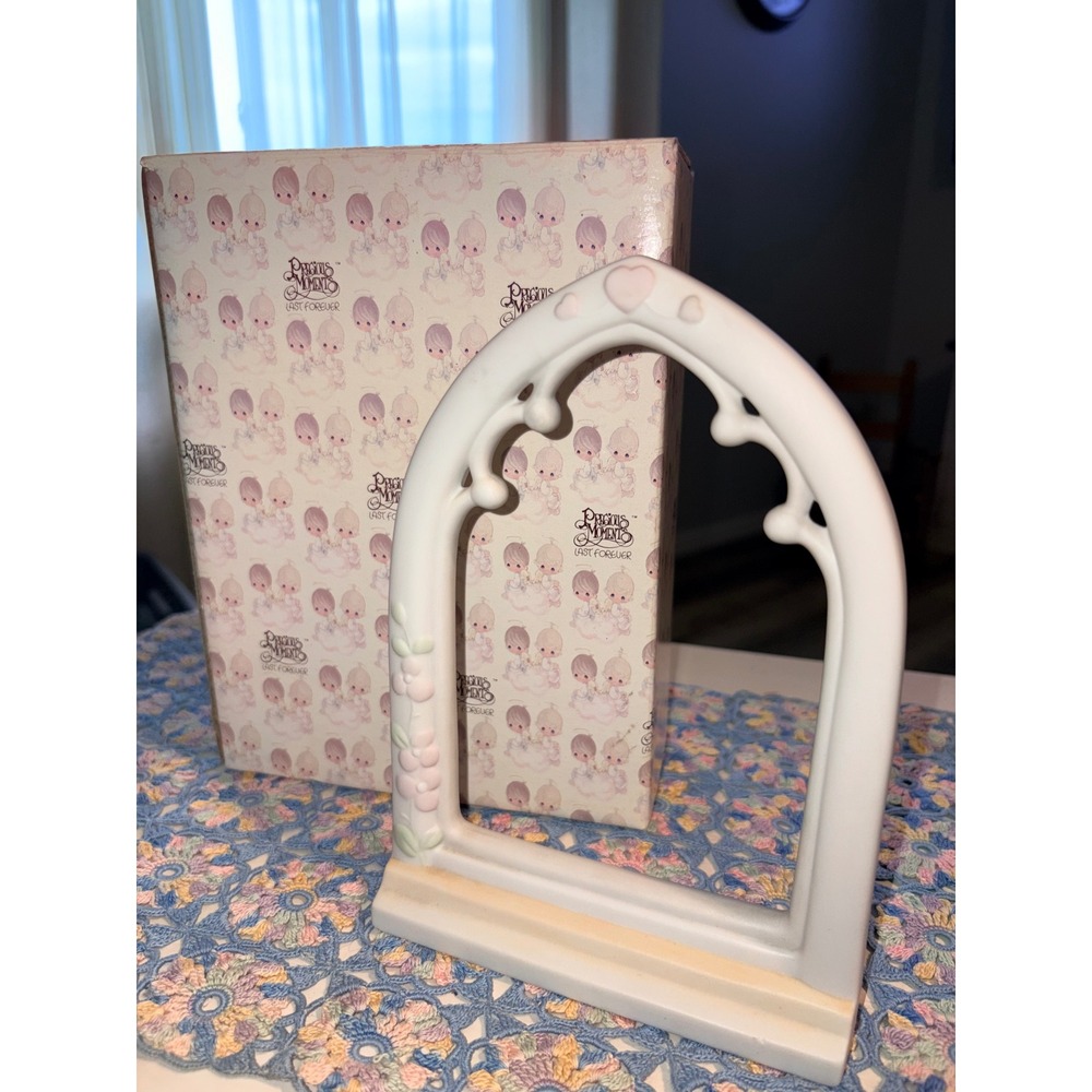 Precious Moments Wedding Arch Porcelain Figurine Enesco 102369 Vintage 1986 Box